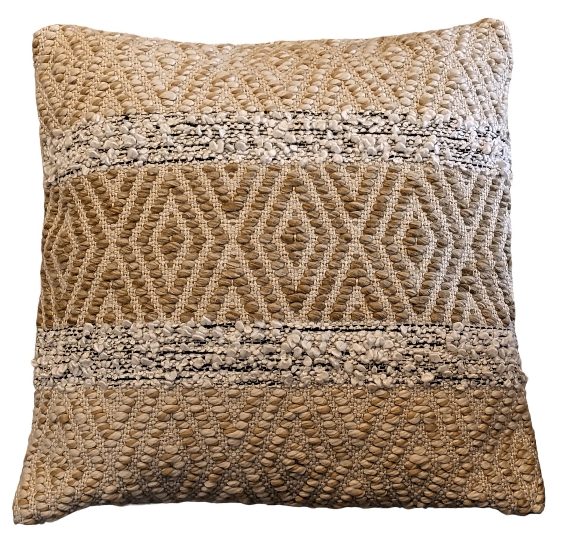 d13a9728-4abc-4f92-8df8-7b10e0bf9c18.jpg COJIN 45CM X 45CM - Imagen 1