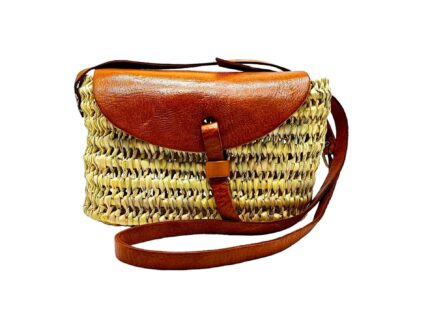 Bolsito con  Solapa de cuero